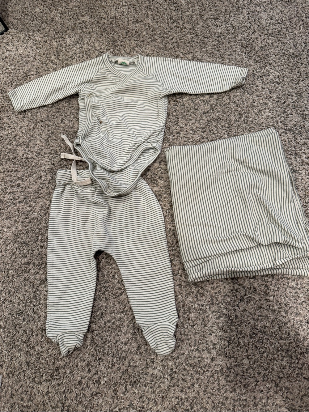 Striped Long-Sleeve Baby One-Piece and Pants Set - Green/White